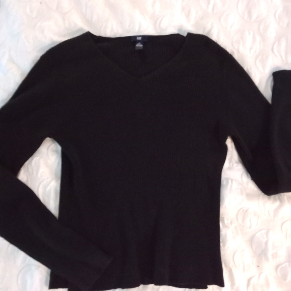 GAP Pull-over sweater